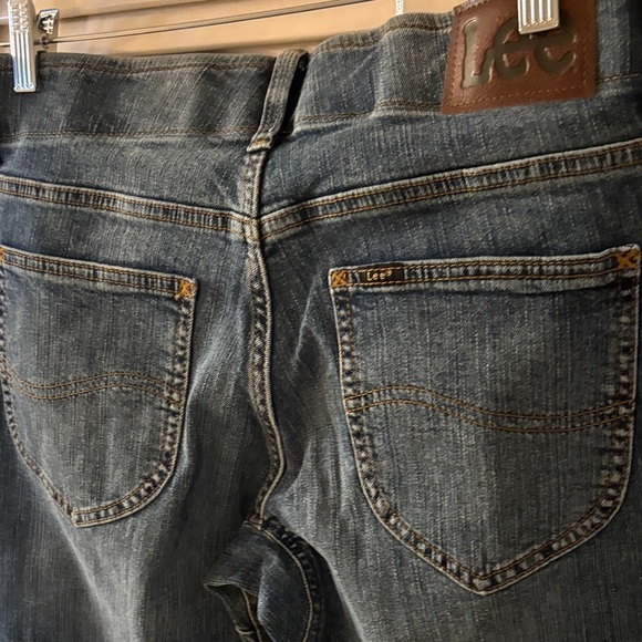 Lee Straight Taper Blue Jeans - Picture 5 of 5